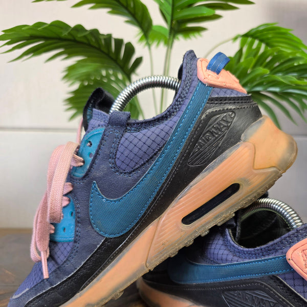 Nike Air Max 90 Terrascape Obsidian maat 40,5