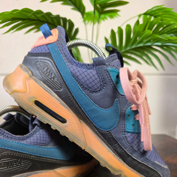 Nike Air Max 90 Terrascape Obsidian maat 40,5