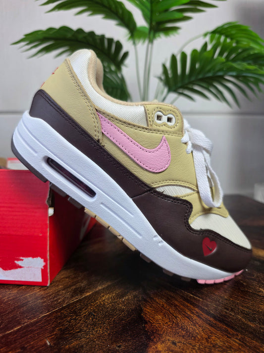 Nike Air Max 1 WMNS "Valentine's Day" maat 37,5