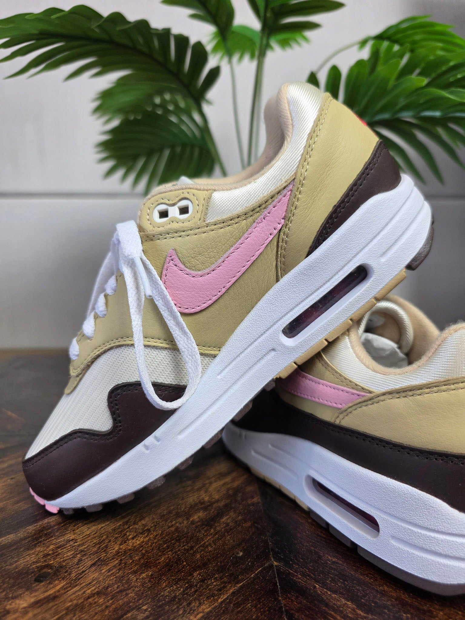 Nike Air Max 1 WMNS "Valentine's Day" maat 37,5