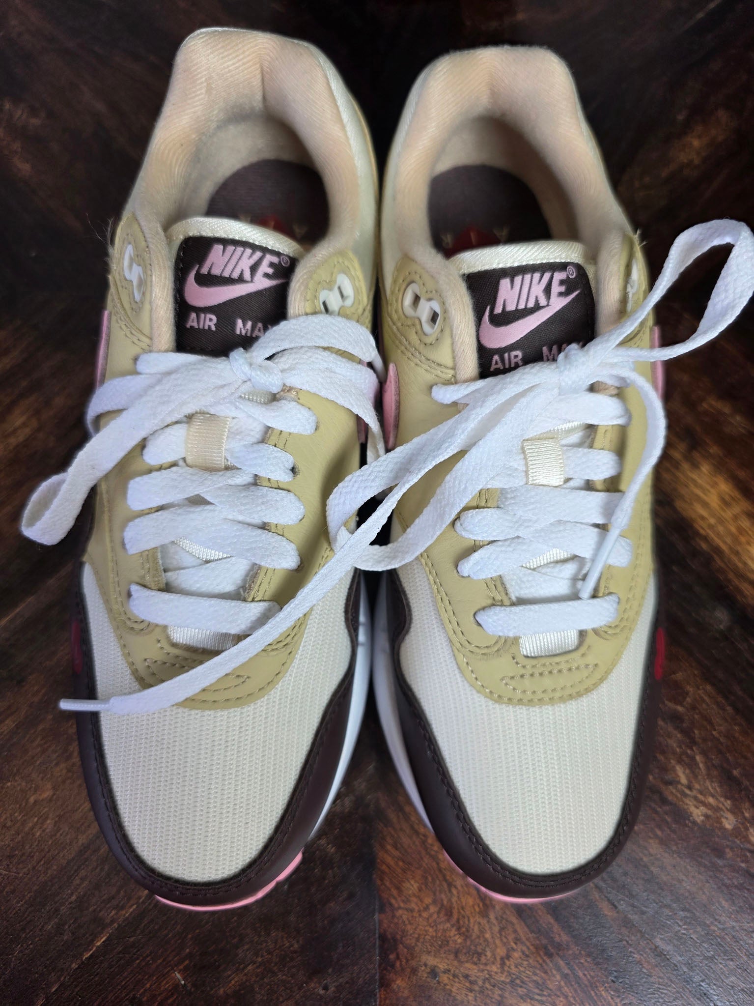 Nike Air Max 1 WMNS "Valentine's Day" maat 37,5