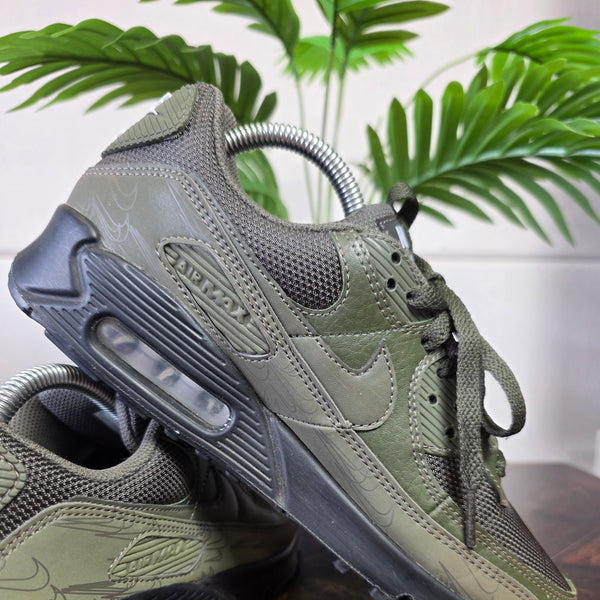 Nike Air Max 90 Reflective Olive maat 40,5