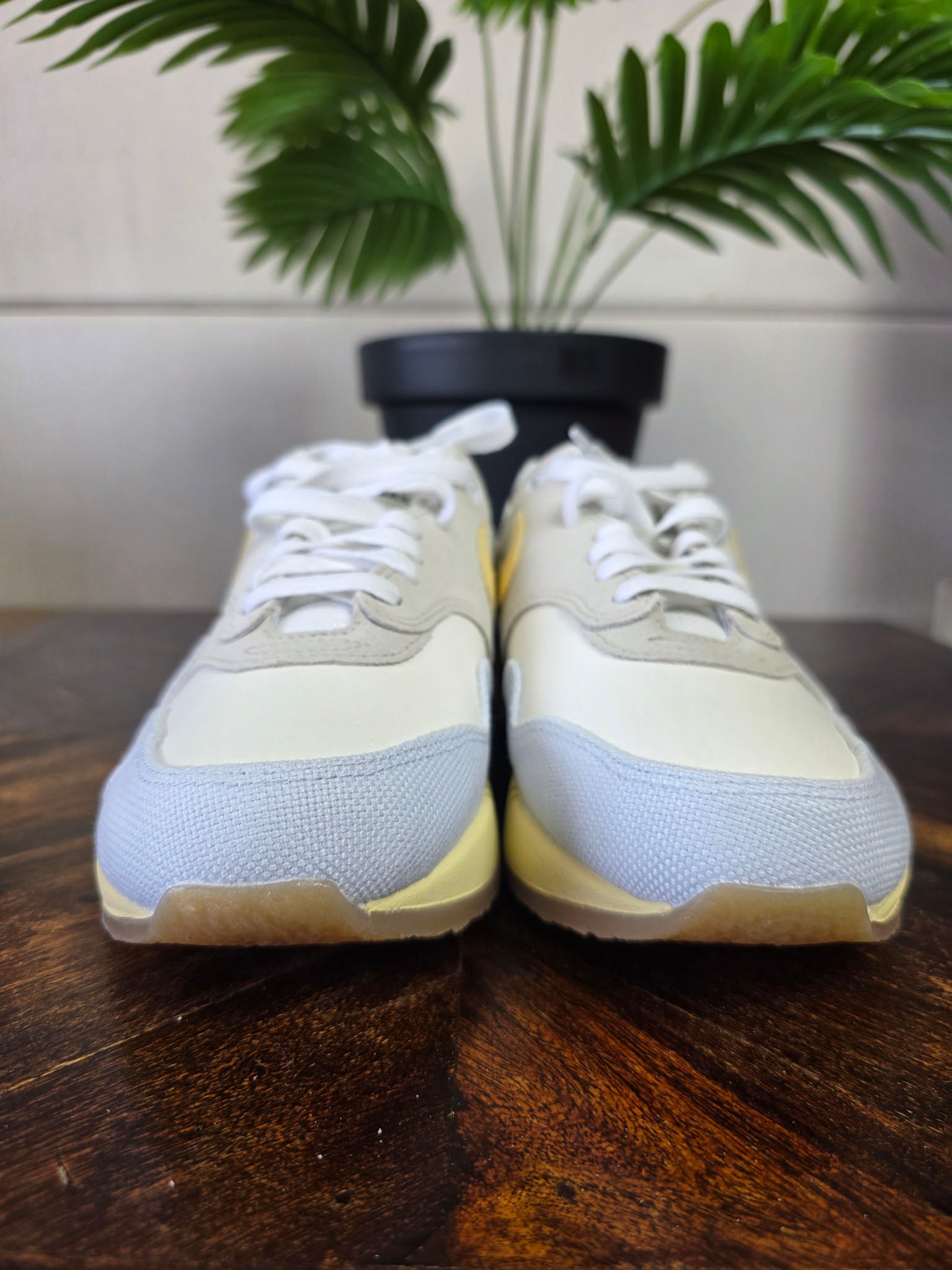 Nike Air Max 1 Crepe Wmns "Light Bone" maat 41