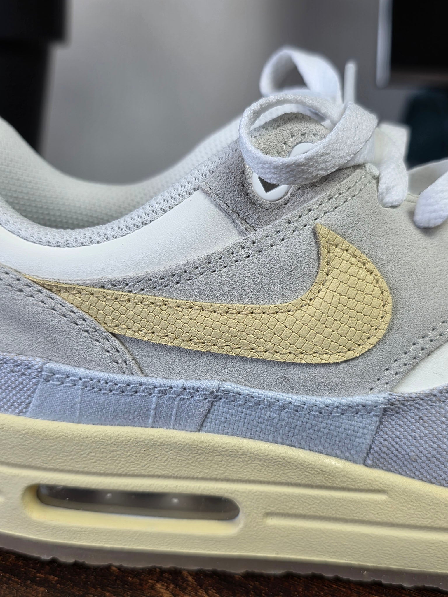 Nike Air Max 1 Crepe Wmns "Light Bone" maat 41