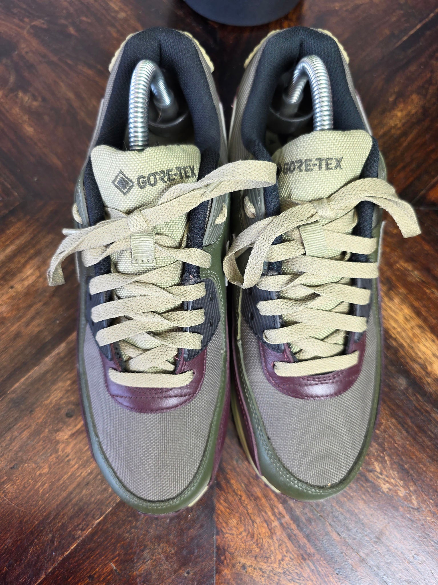 Nike Air Max 90 Gore-Tex Medium Olive maat 40
