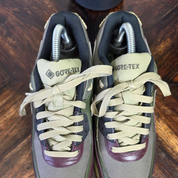 Nike Air Max 90 Gore-Tex Medium Olive maat 40