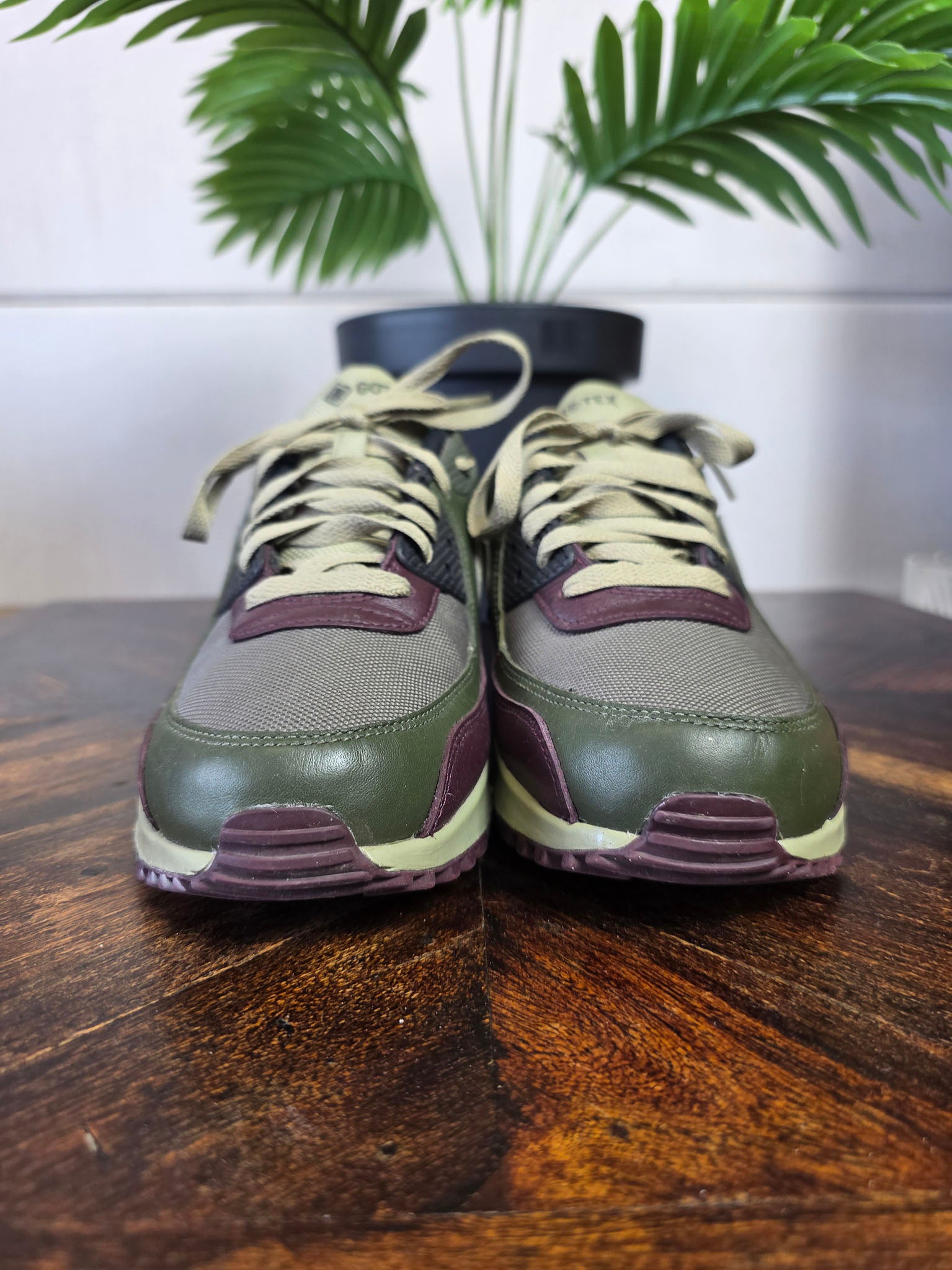 Nike Air Max 90 Gore-Tex Medium Olive maat 40