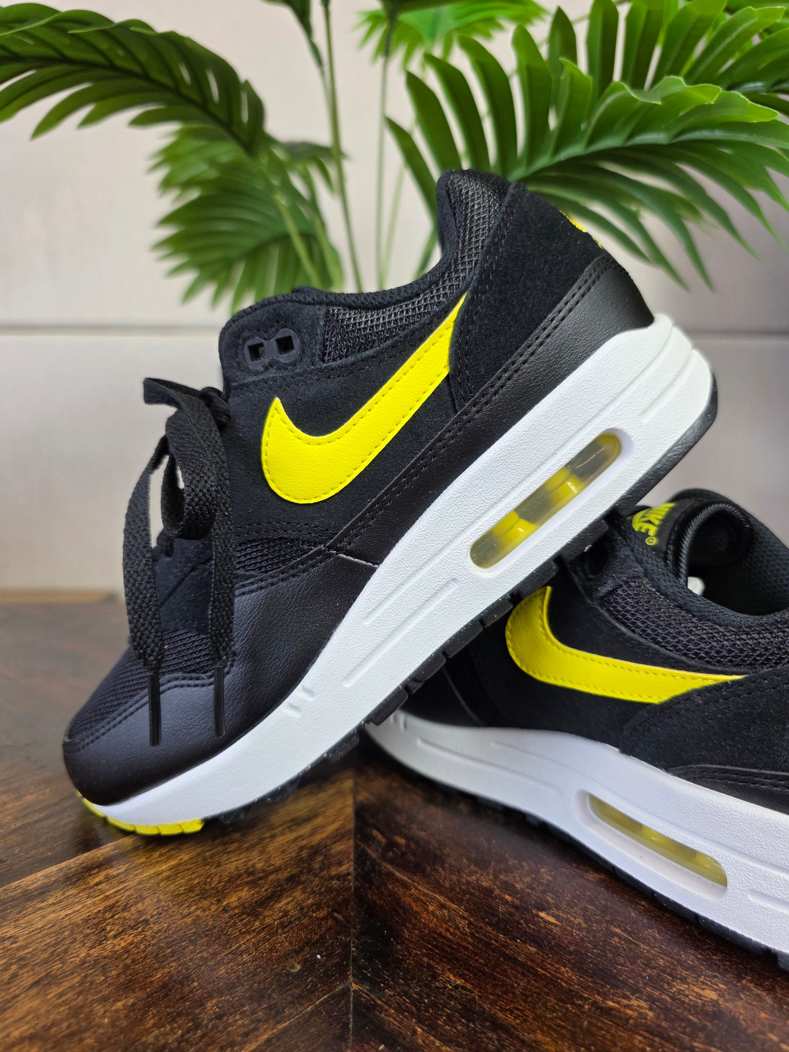Nike Air Max 1 Batman maat 38,5