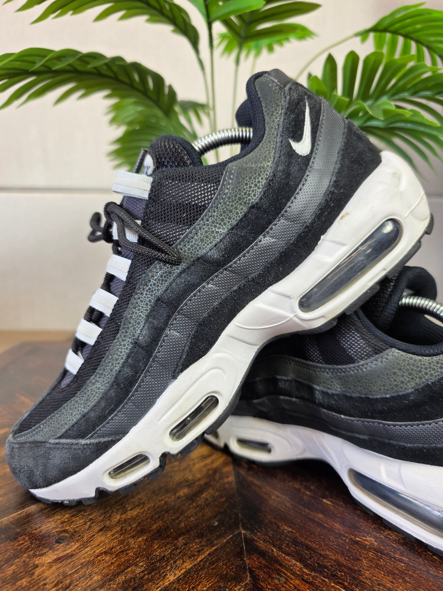 Nike Air Max 95 'Black Anthracite Safari' maat 44