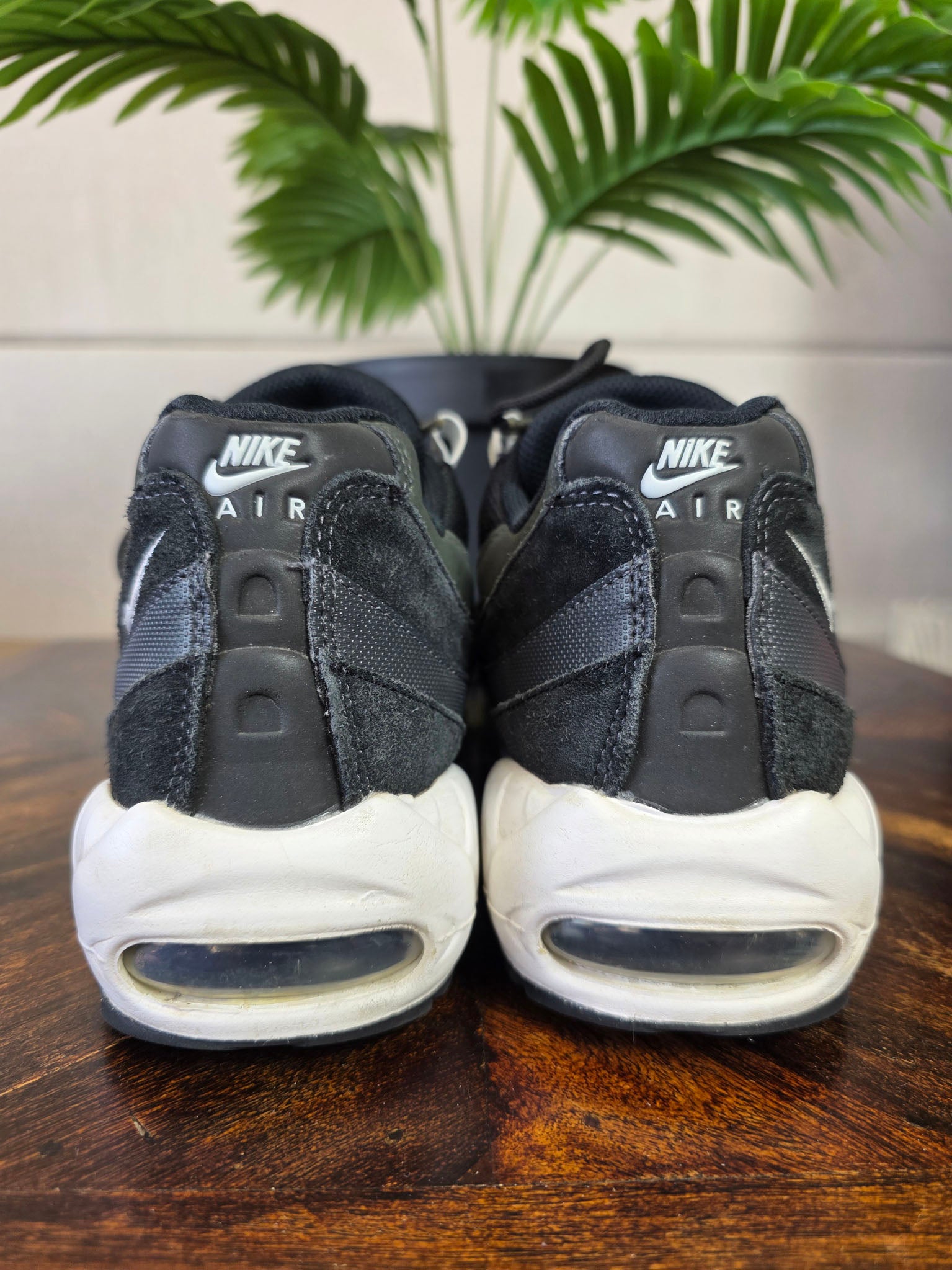 Nike Air Max 95 'Black Anthracite Safari' maat 44