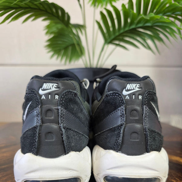 Nike Air Max 95 'Black Anthracite Safari' maat 44