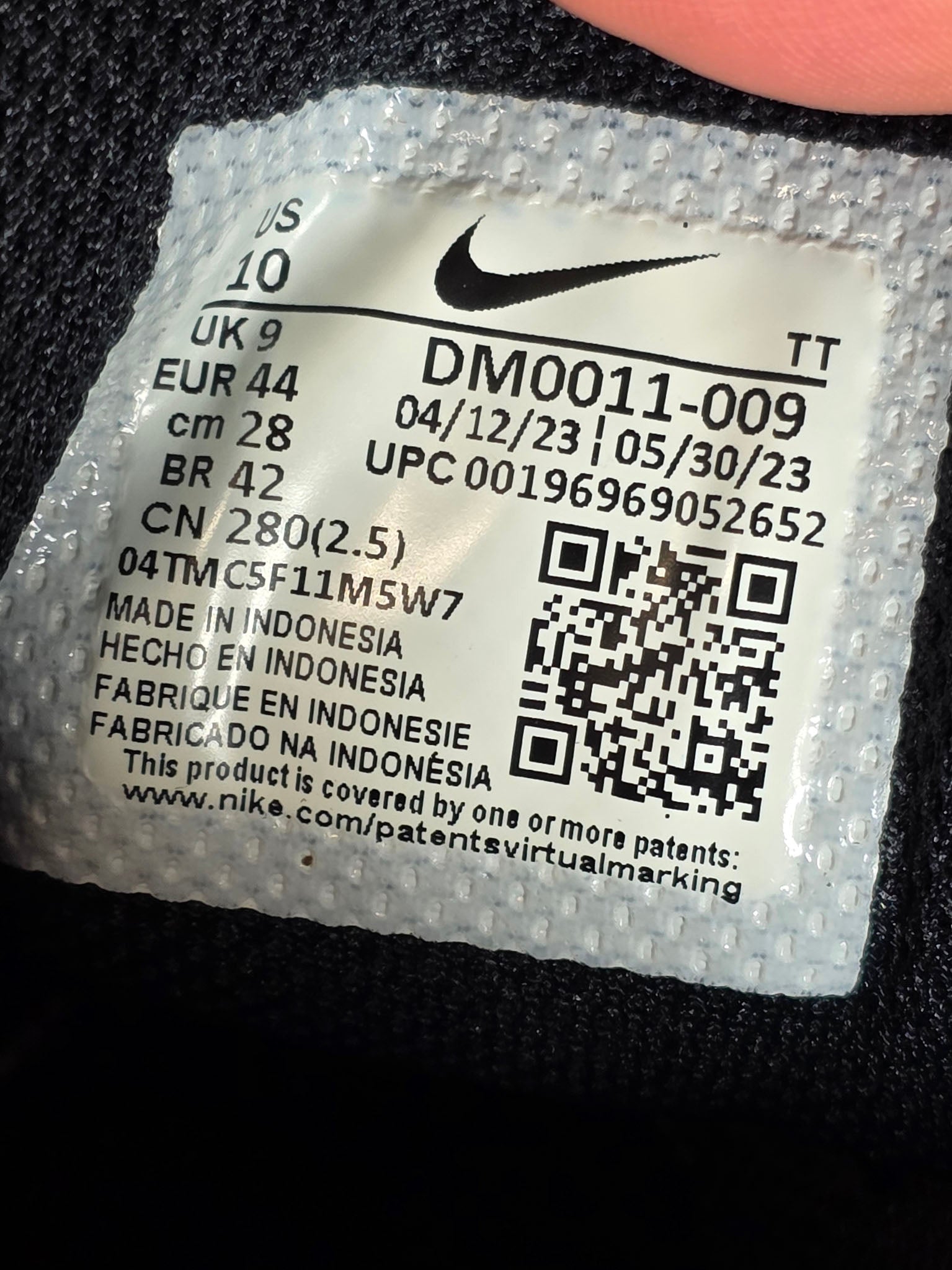 Nike Air Max 95 'Black Anthracite Safari' maat 44