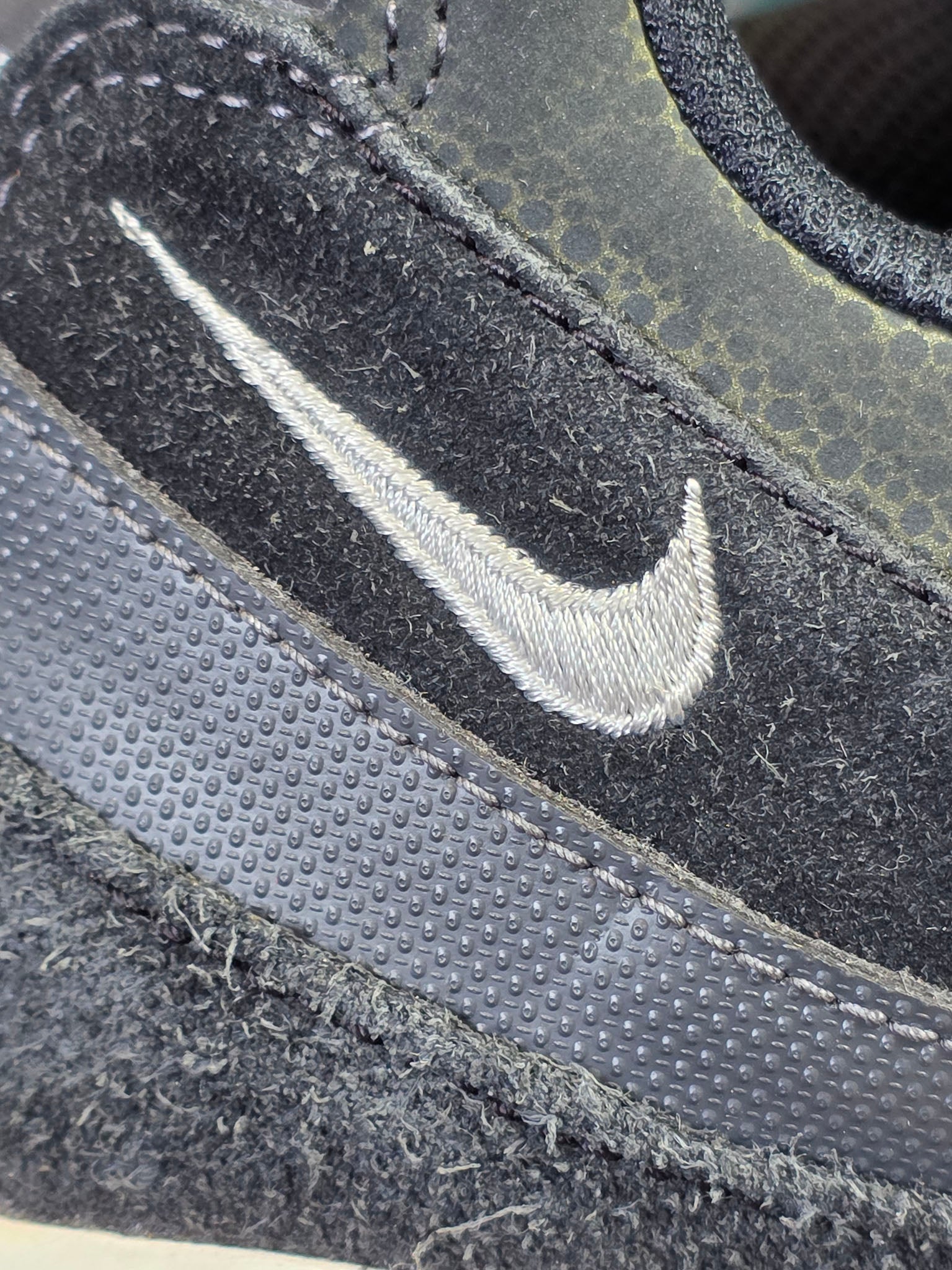 Nike Air Max 95 'Black Anthracite Safari' maat 44