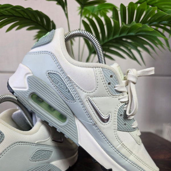Nike Air Max 90 SE Molten Metal maat 38