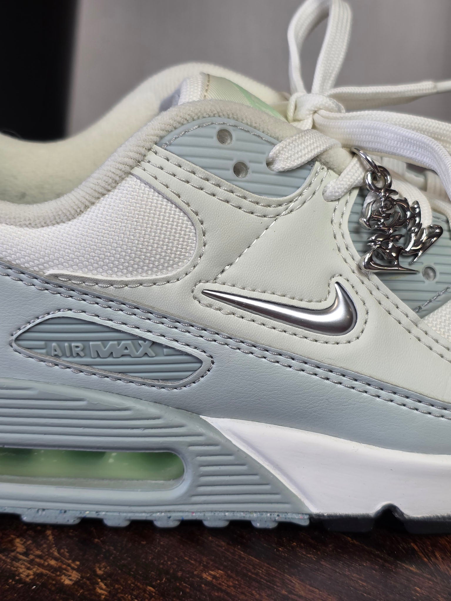 Nike Air Max 90 SE Molten Metal maat 38