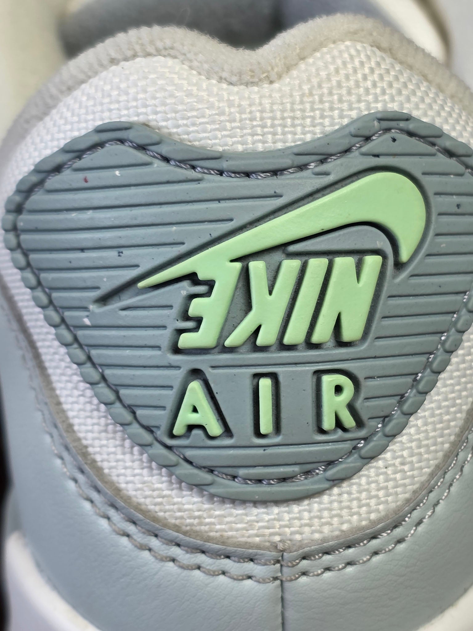 Nike Air Max 90 SE Molten Metal maat 38
