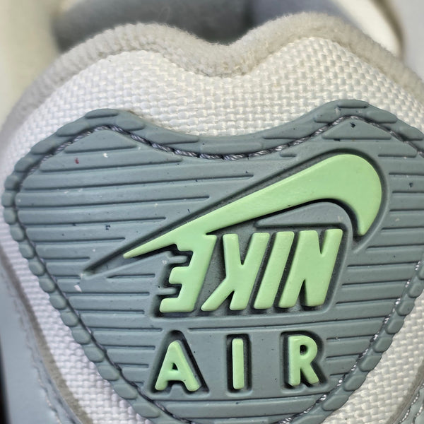 Nike Air Max 90 SE Molten Metal maat 38
