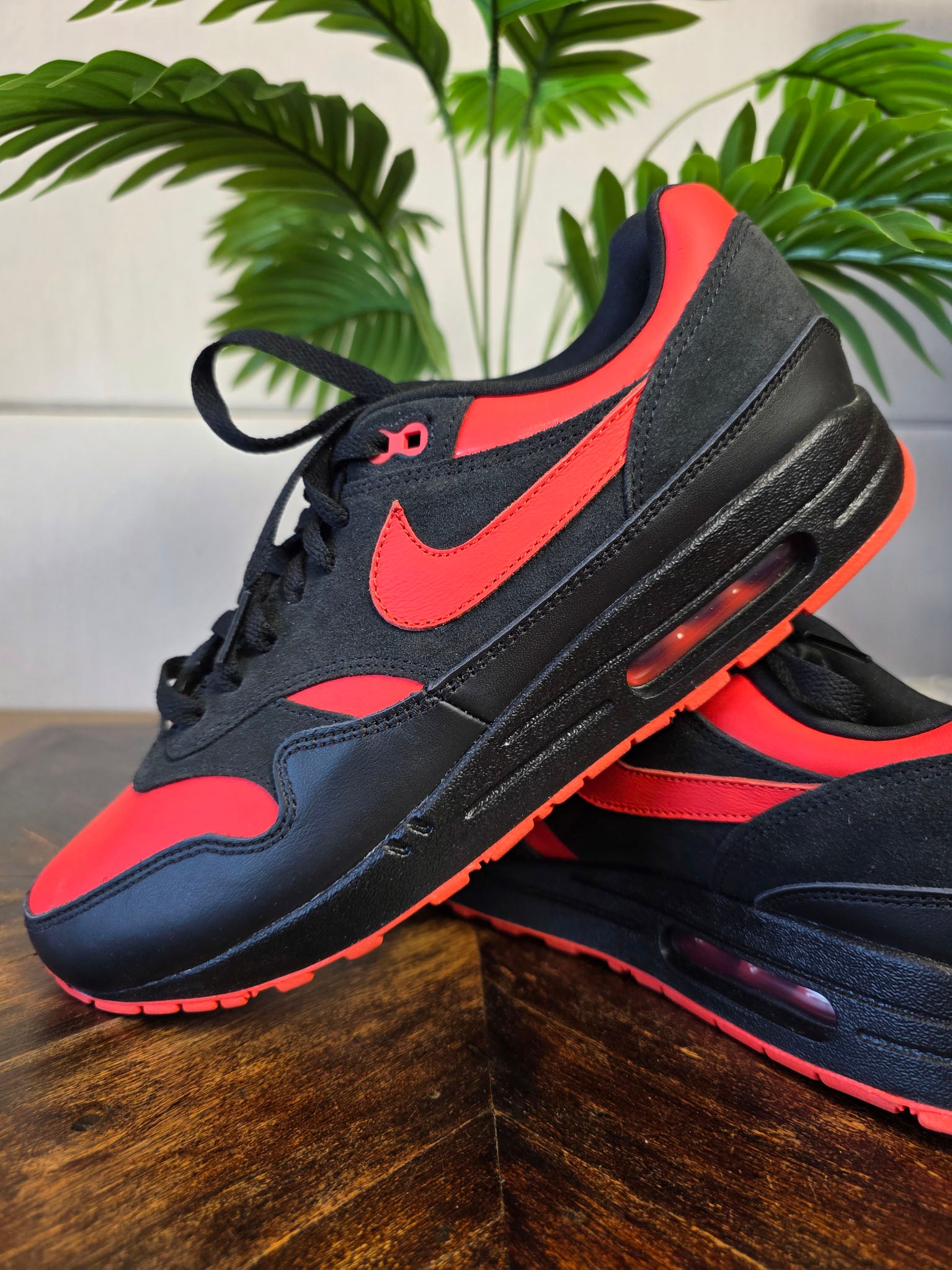 Nike Air Max 1 Black Red maat 44