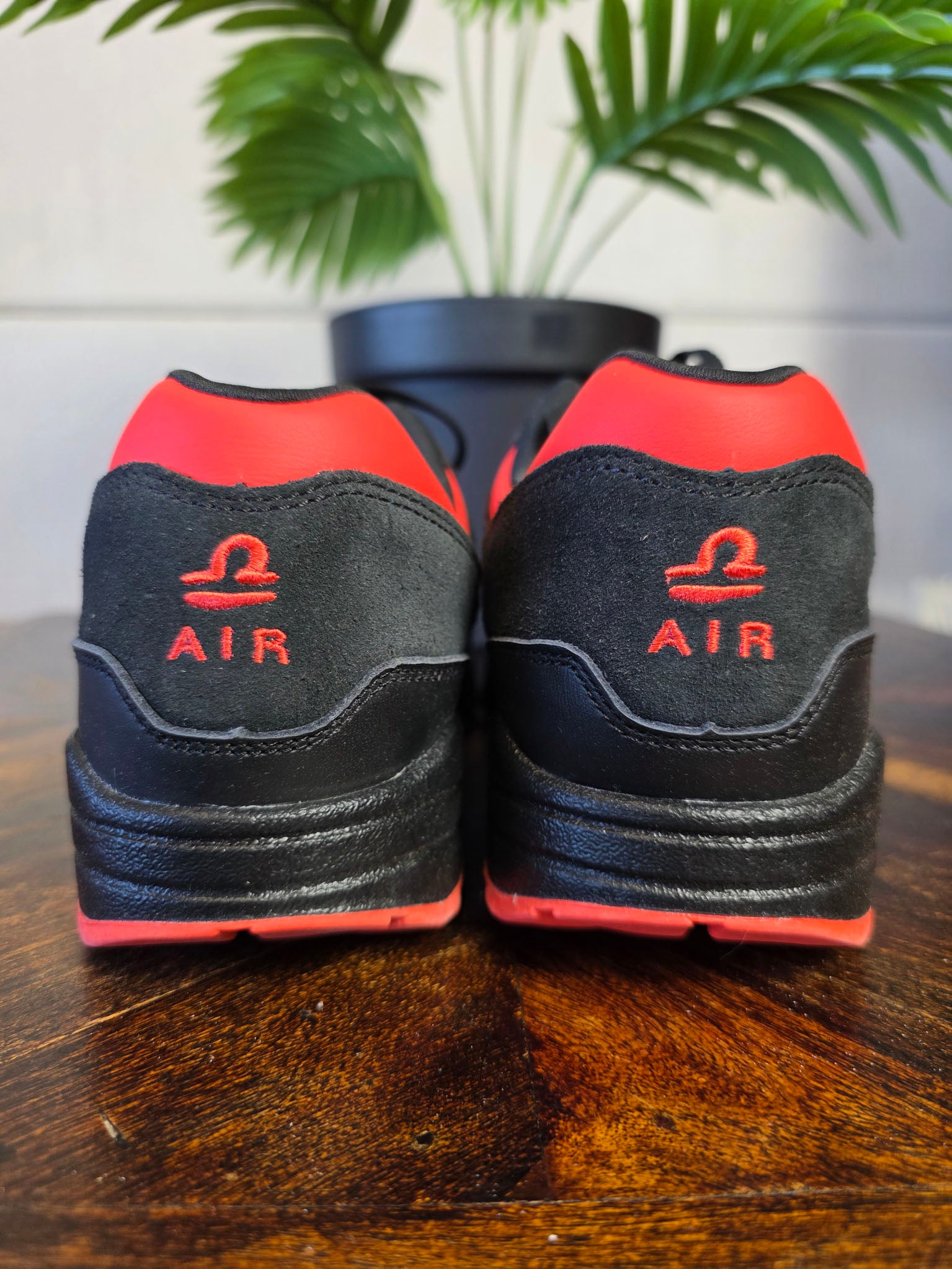 Nike Air Max 1 Black Red maat 44