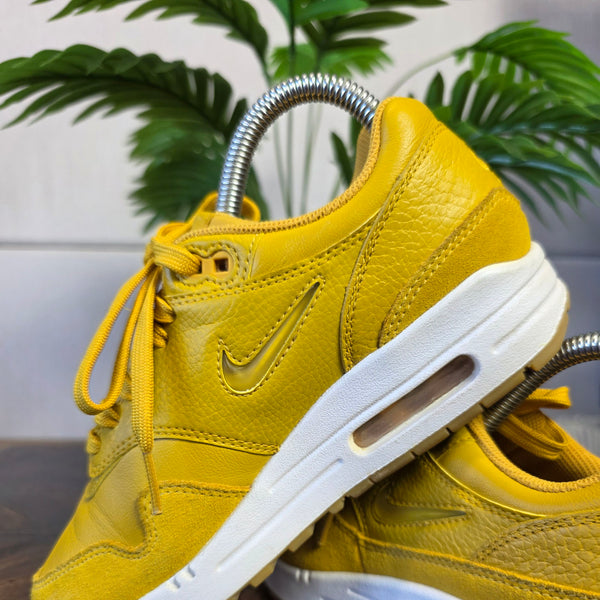 Nike Air Max 1 Jewel Mineral Yellow maat 36