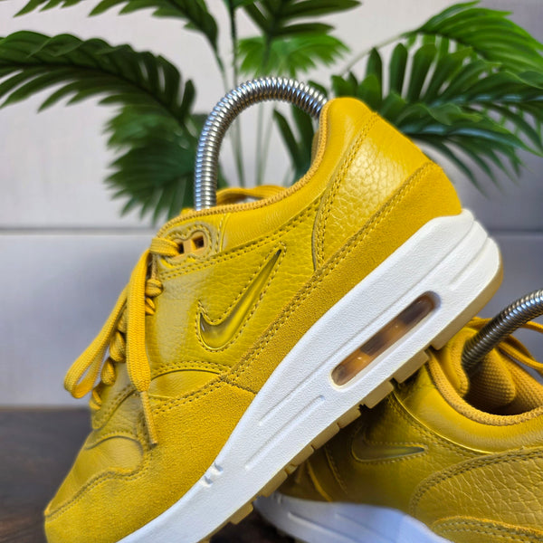 Nike Air Max 1 Jewel Mineral Yellow maat 36