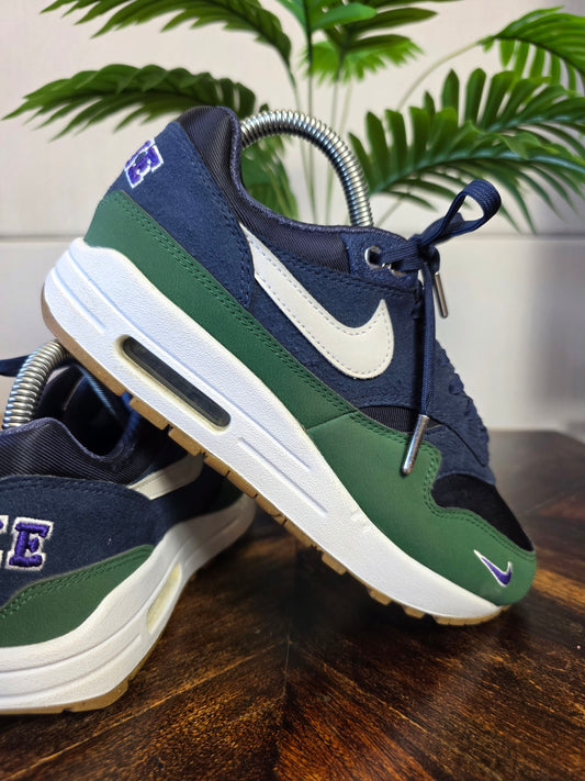 Nike Air Max 1 '87 QS Obsidian Gorge Green maat 38