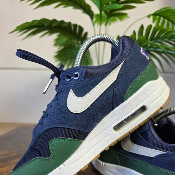 Nike Air Max 1 '87 QS Obsidian Gorge Green maat 38