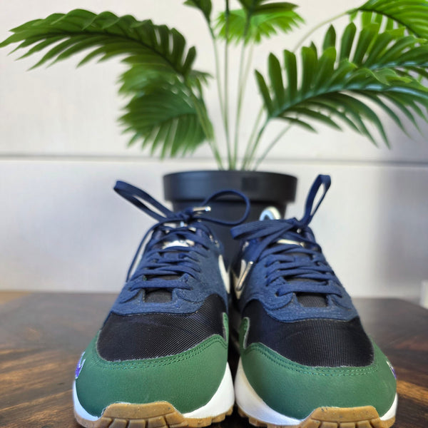 Nike Air Max 1 '87 QS Obsidian Gorge Green maat 38