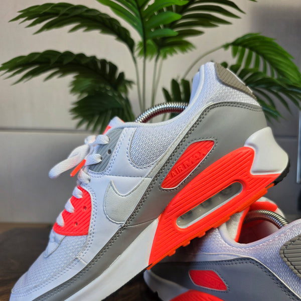 Nike Air Max 90 Hyper Orange maat 44