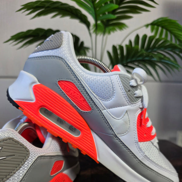 Nike Air Max 90 Hyper Orange maat 44