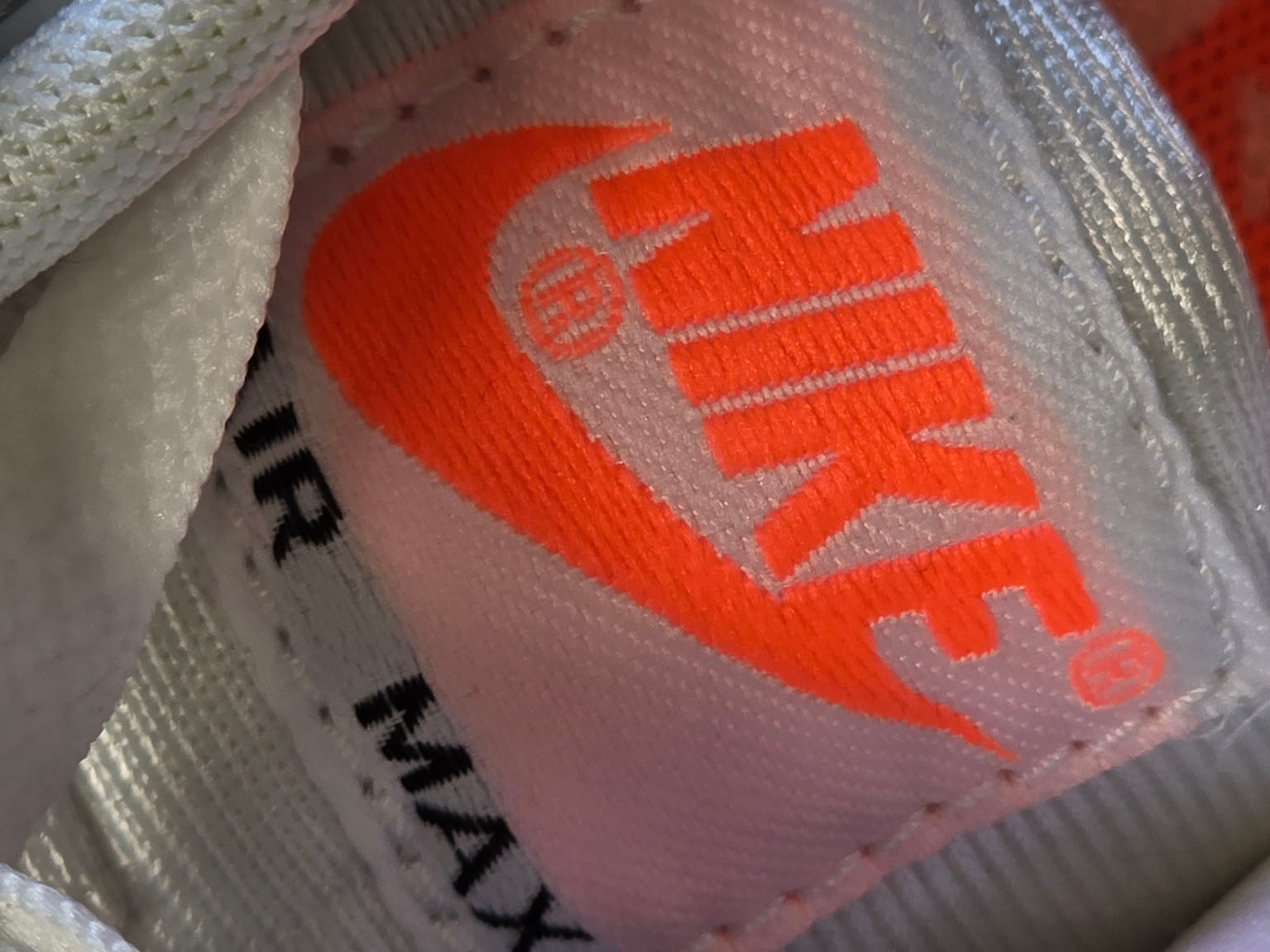 Nike Air Max 90 Hyper Orange maat 44