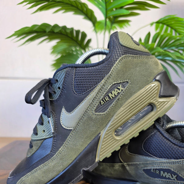 Nike Air Max 90 Leather Black Medium Olive maat 41