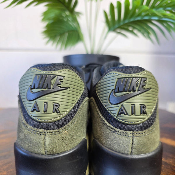 Nike Air Max 90 Leather Black Medium Olive maat 41