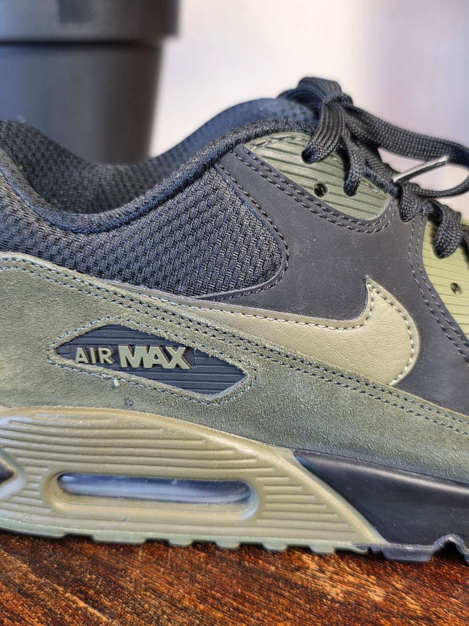 Nike Air Max 90 Leather Black Medium Olive maat 41