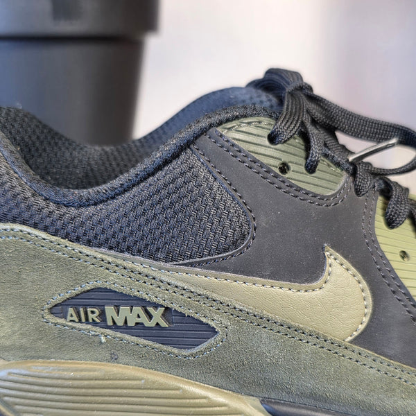 Nike Air Max 90 Leather Black Medium Olive maat 41