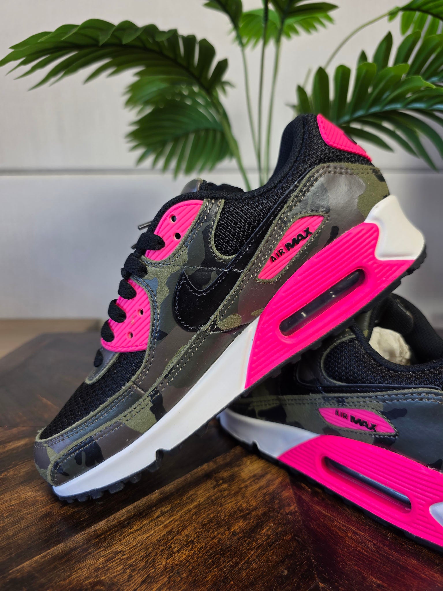 Nike Air Max 90 Camo Pack Hyper Pink maat 38,5