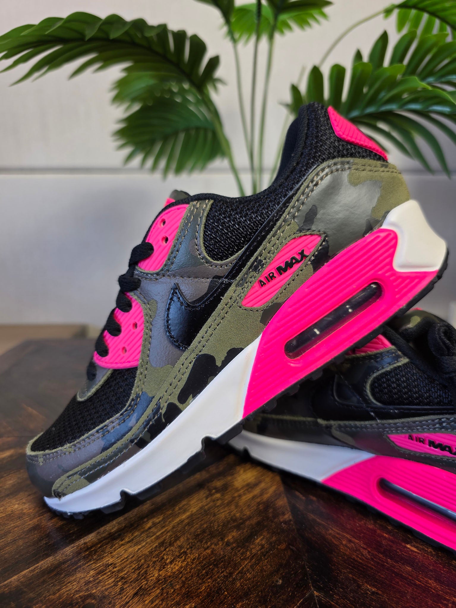 Nike Air Max 90 Camo Pack Hyper Pink maat 38,5