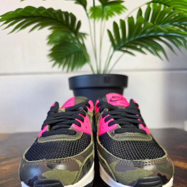 Nike Air Max 90 Camo Pack Hyper Pink maat 38,5