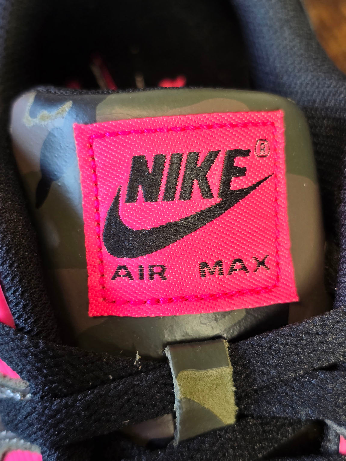 Nike Air Max 90 Camo Pack Hyper Pink maat 38,5