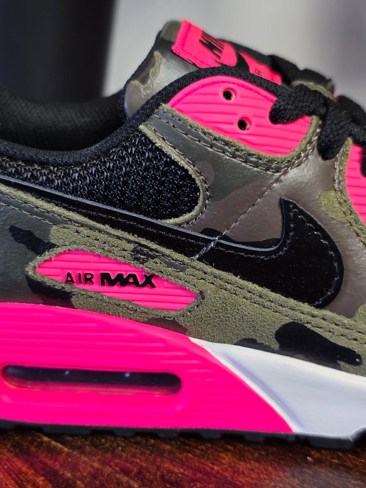 Nike Air Max 90 Camo Pack Hyper Pink maat 38,5