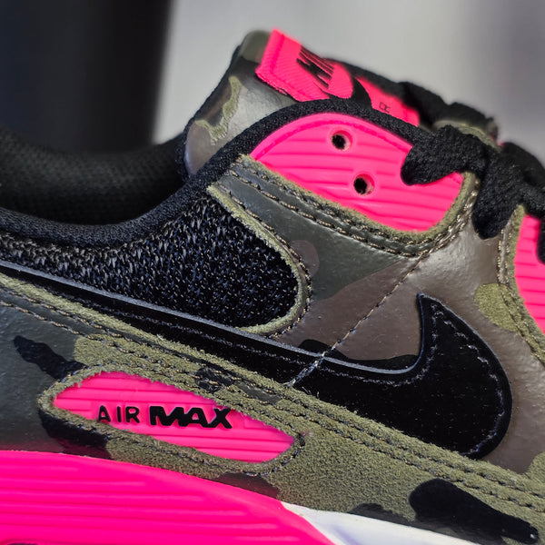 Nike Air Max 90 Camo Pack Hyper Pink maat 38,5