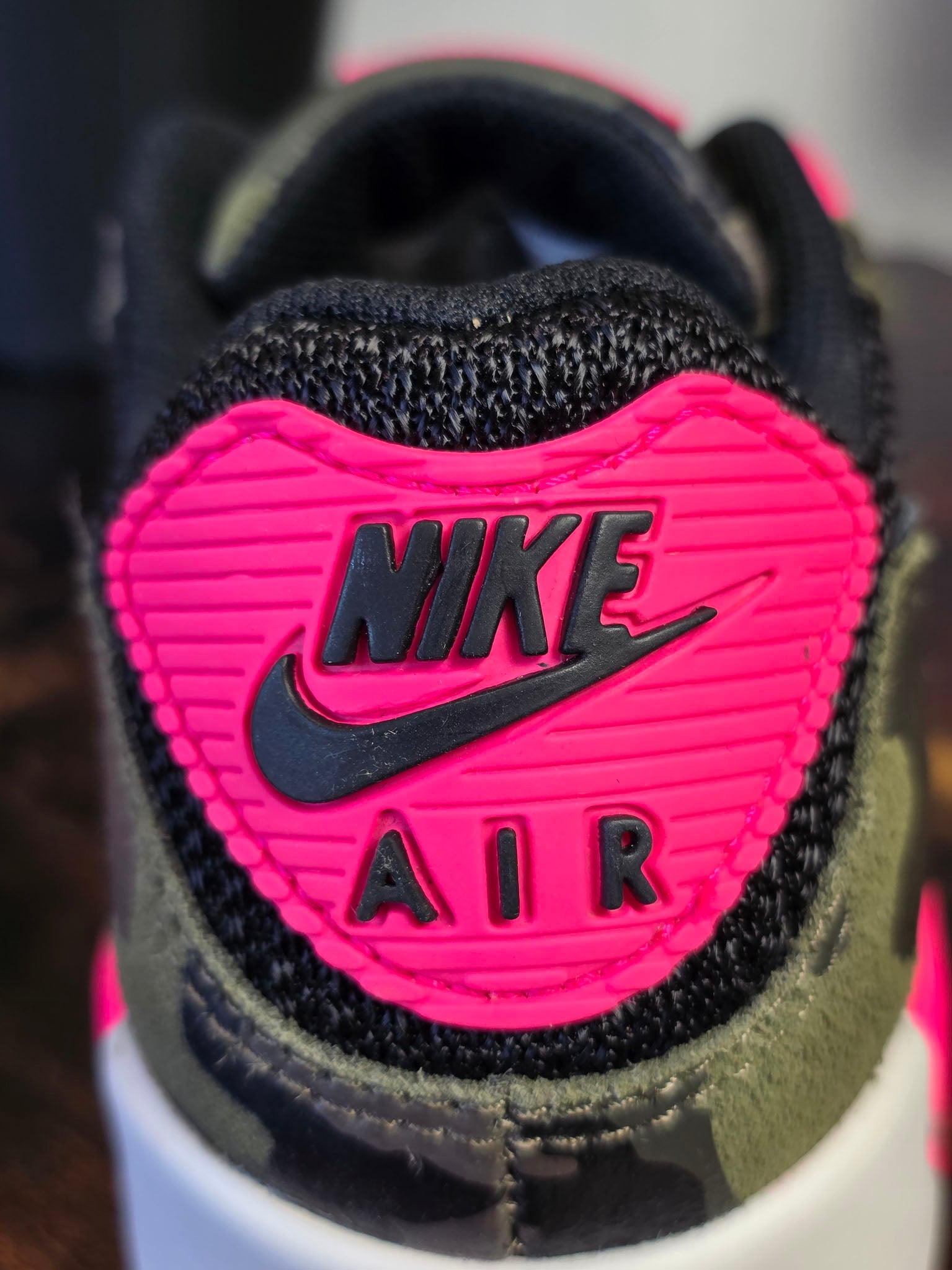 Nike Air Max 90 Camo Pack Hyper Pink maat 38,5