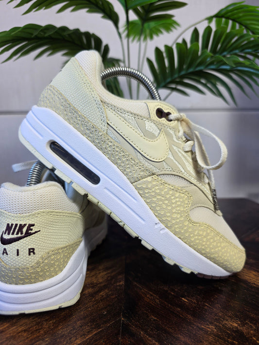 Nike Air Max 1 '87 Coconut Milk maat 39