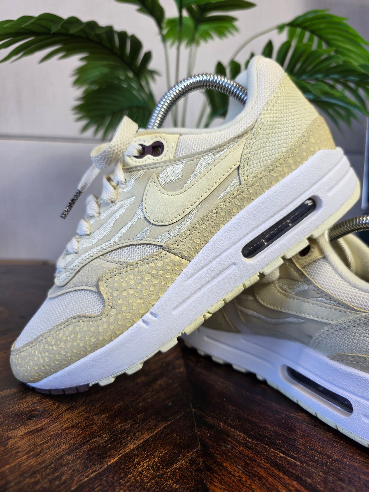 Nike Air Max 1 '87 Coconut Milk maat 39
