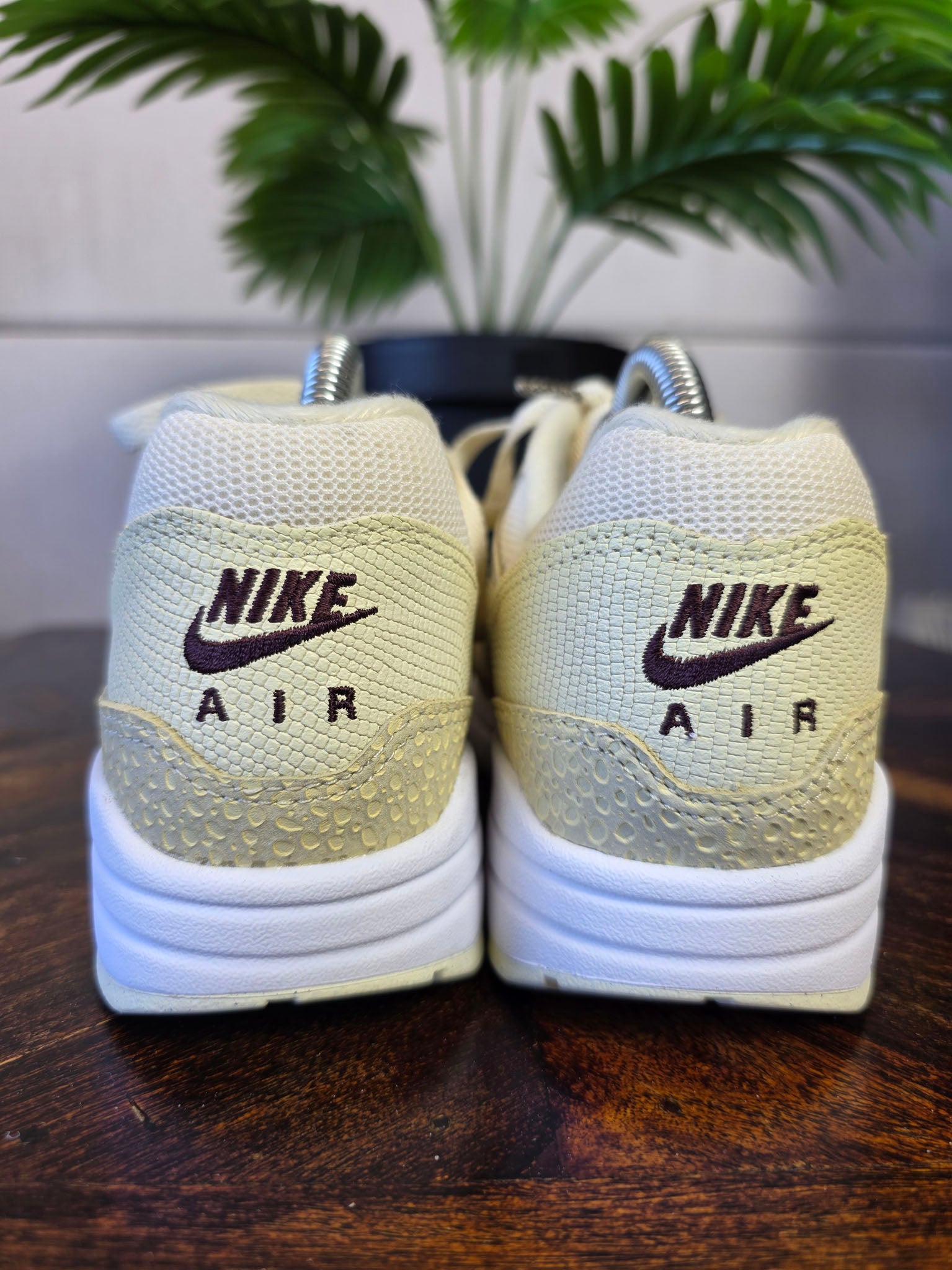 Nike Air Max 1 '87 Coconut Milk maat 39