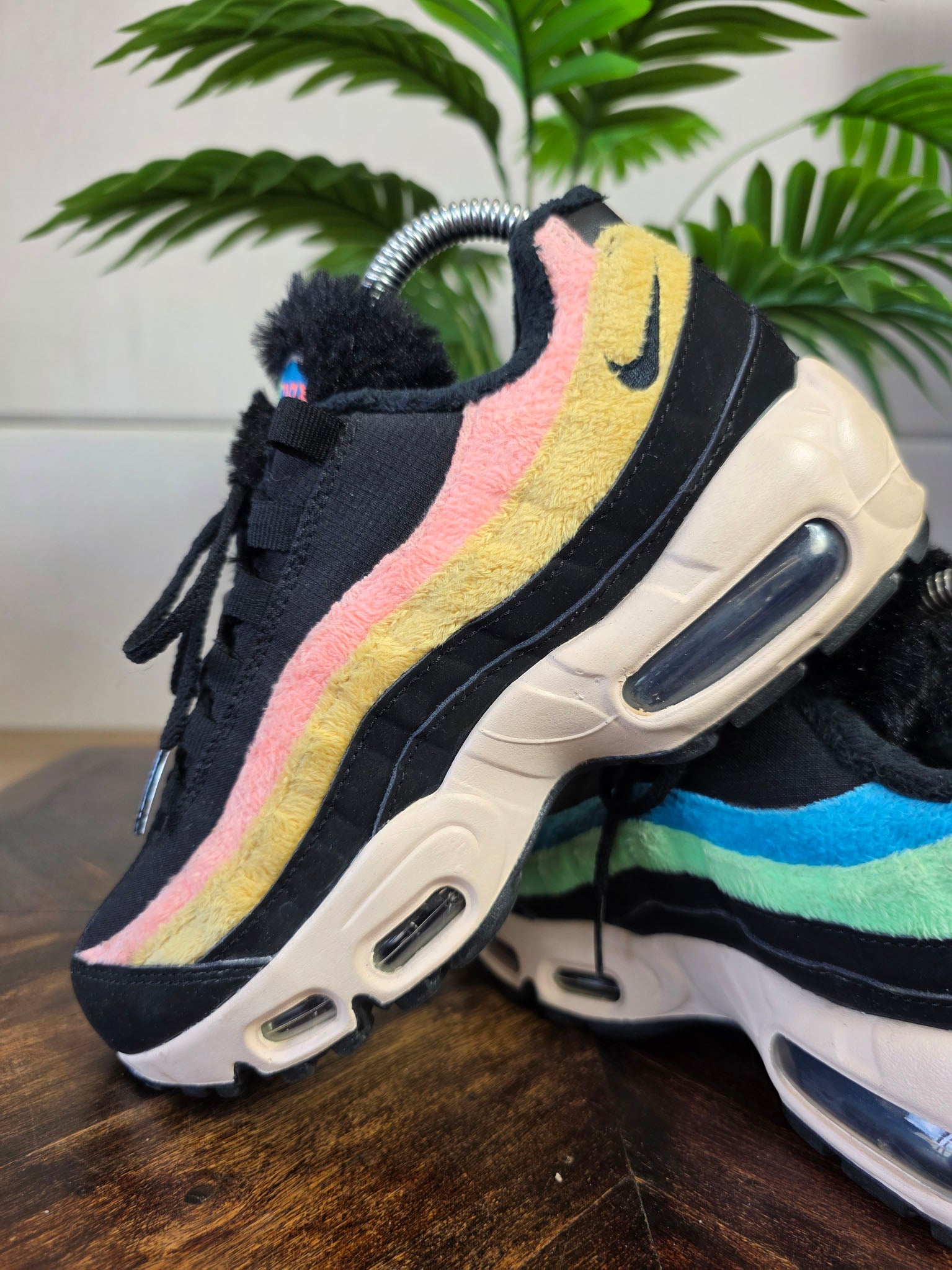 Nike Air Max 95 Premium Black Fur maat 37,5