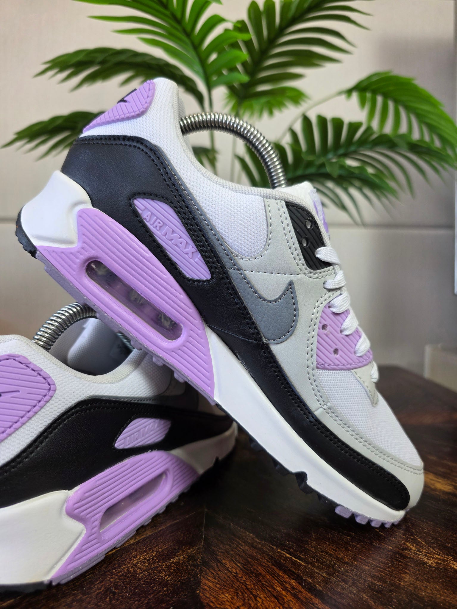 Nike Air Max 90 Lilac Photon Dust maat 40,5