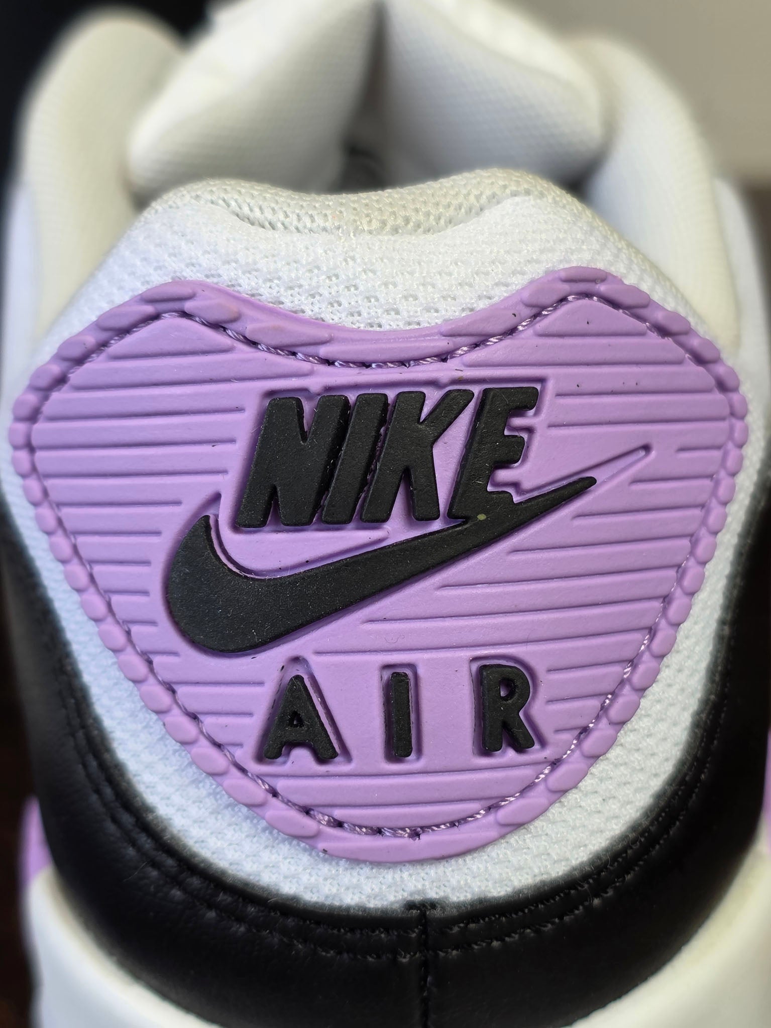 Nike Air Max 90 Lilac Photon Dust maat 40,5