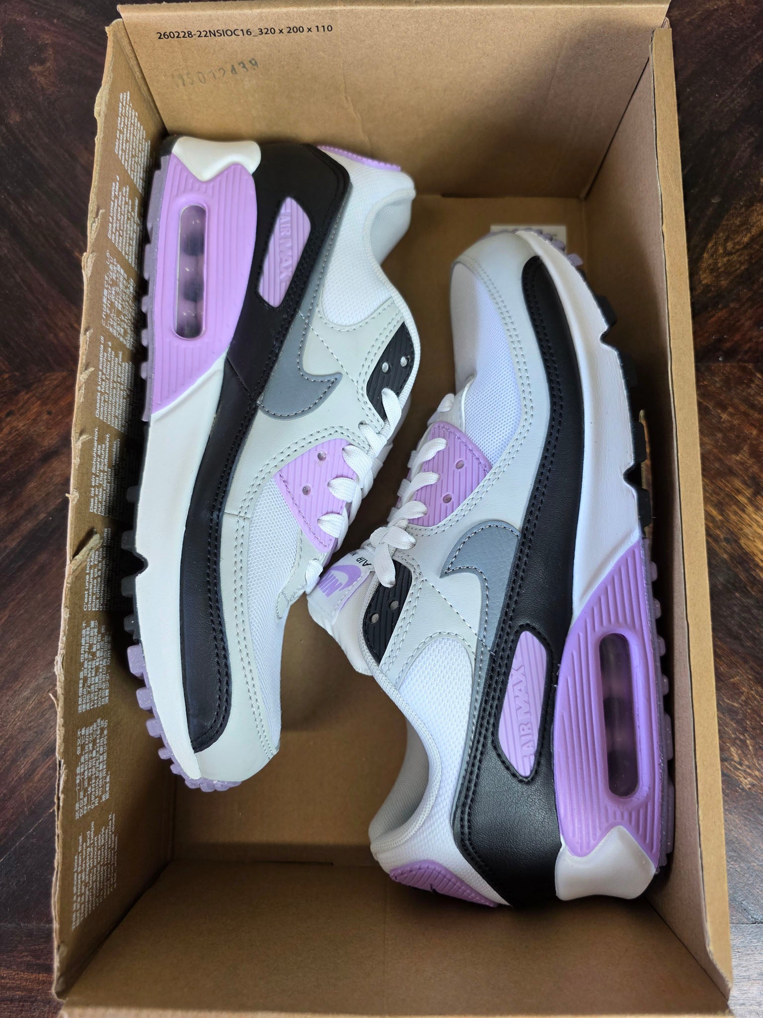 Nike Air Max 90 Lilac Photon Dust maat 40,5