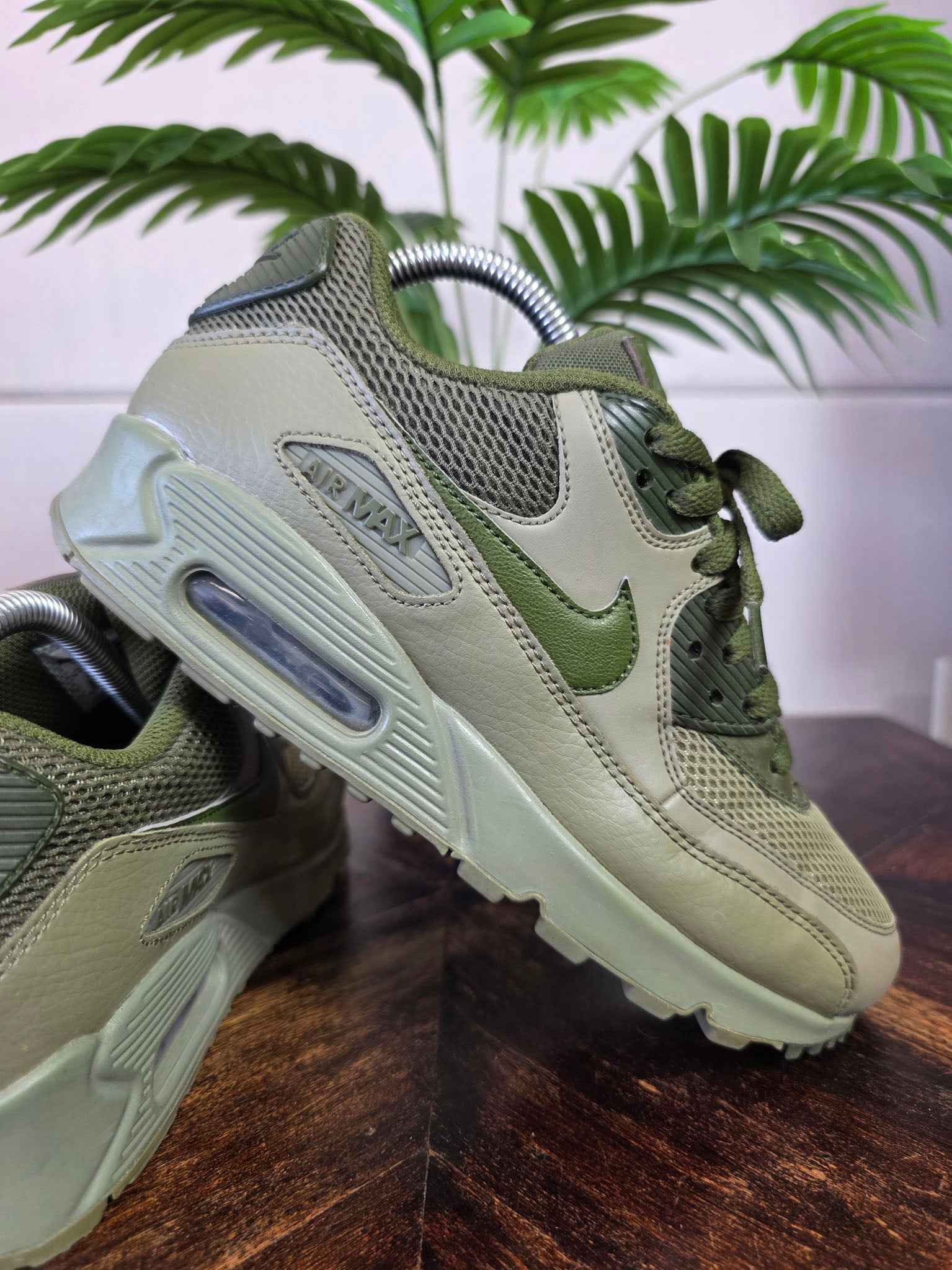 Nike Air Max 90 Essential Trooper maat 38,5